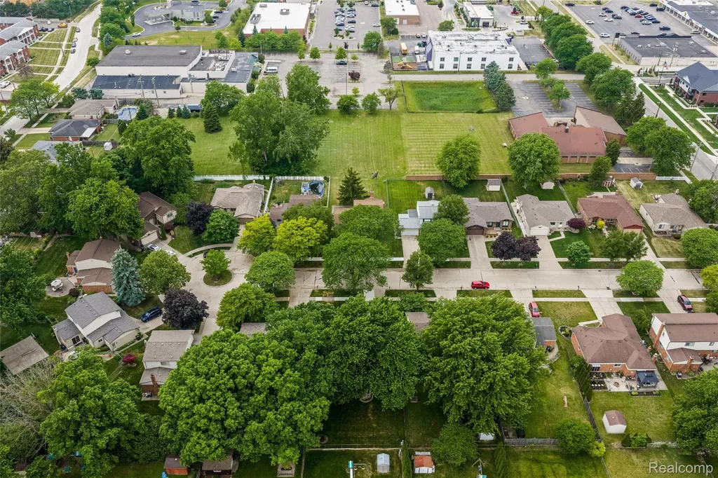 34062 Inverarry Court Sterling Heights City MI 48312