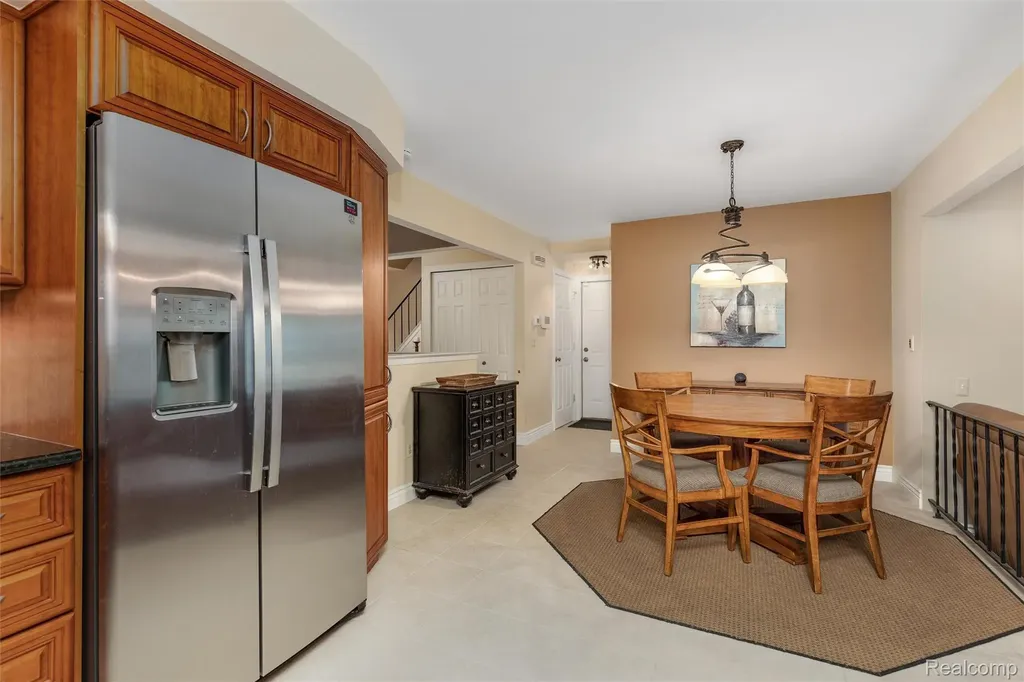 34062 Inverarry Court Sterling Heights City MI 48312
