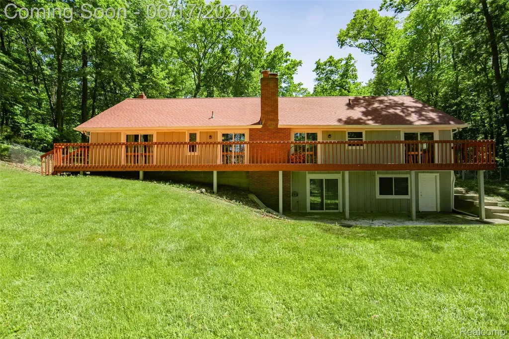 2915 Dunsary Lane Genoa Township MI 48114