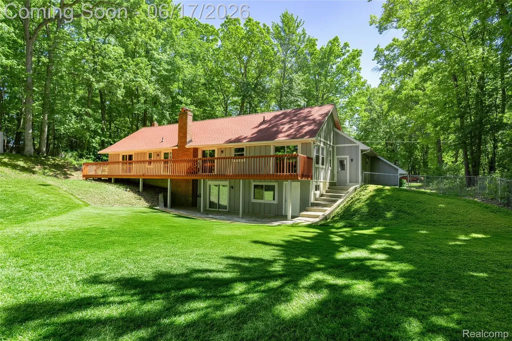 2915 Dunsary Lane Genoa Township MI 48114