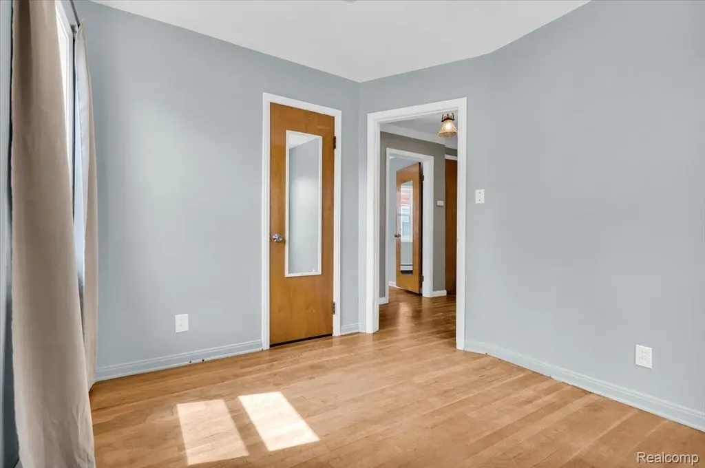 15621 Hanfor Avenue Allen Park City MI 48101