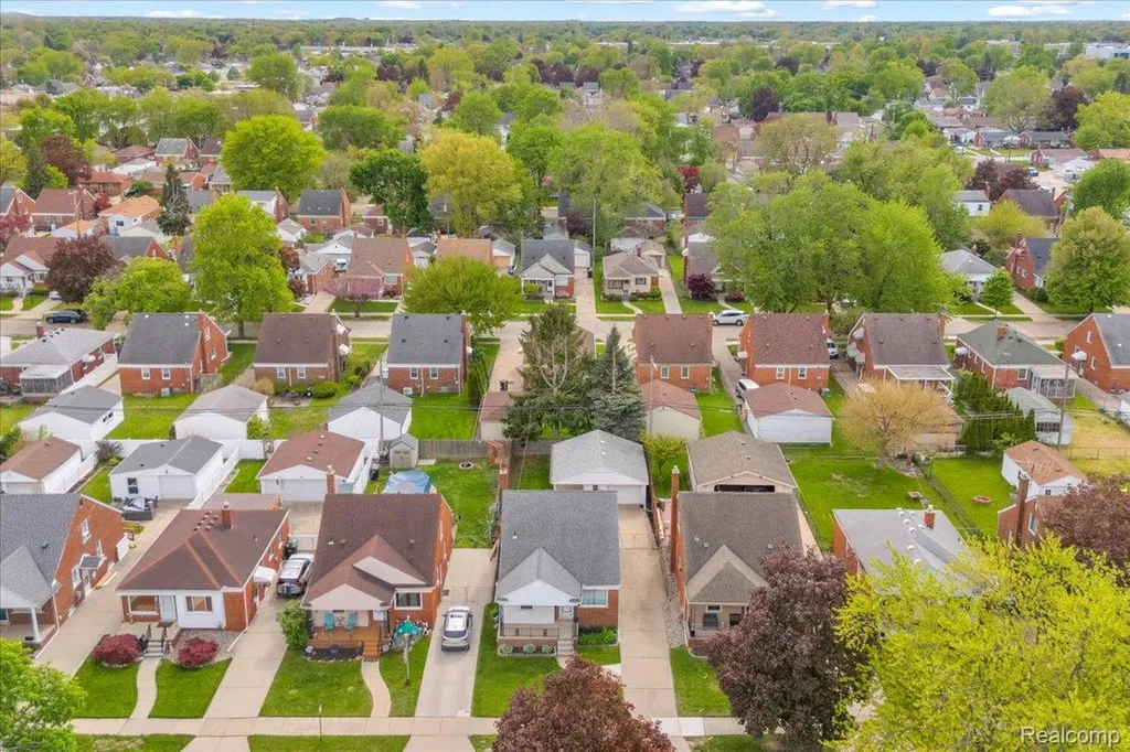 15621 Hanfor Avenue Allen Park City MI 48101