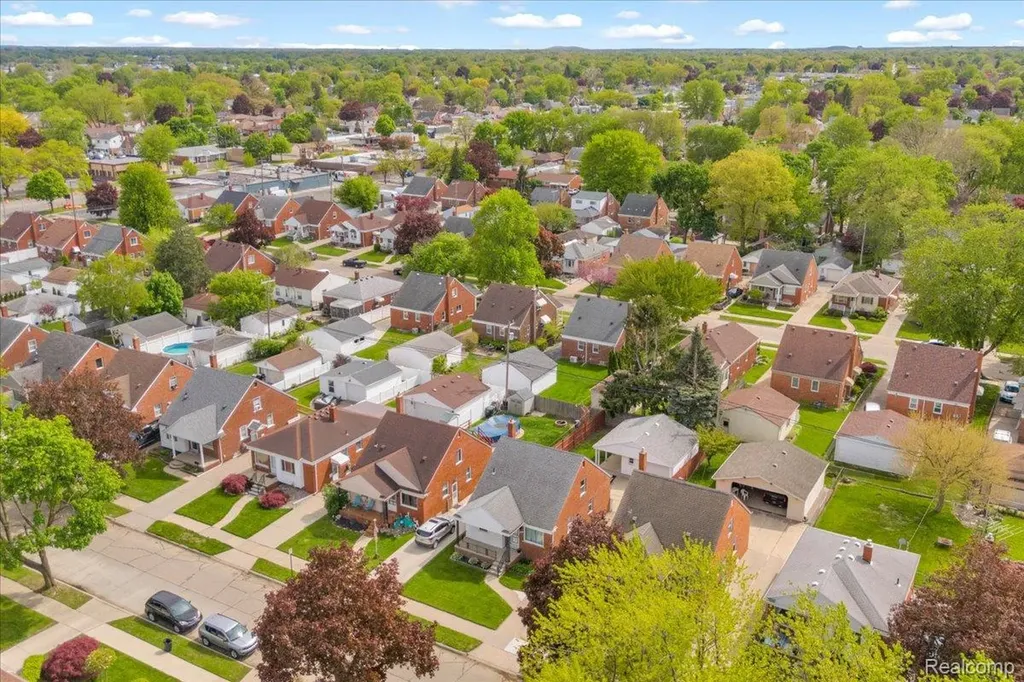 15621 Hanfor Avenue Allen Park City MI 48101