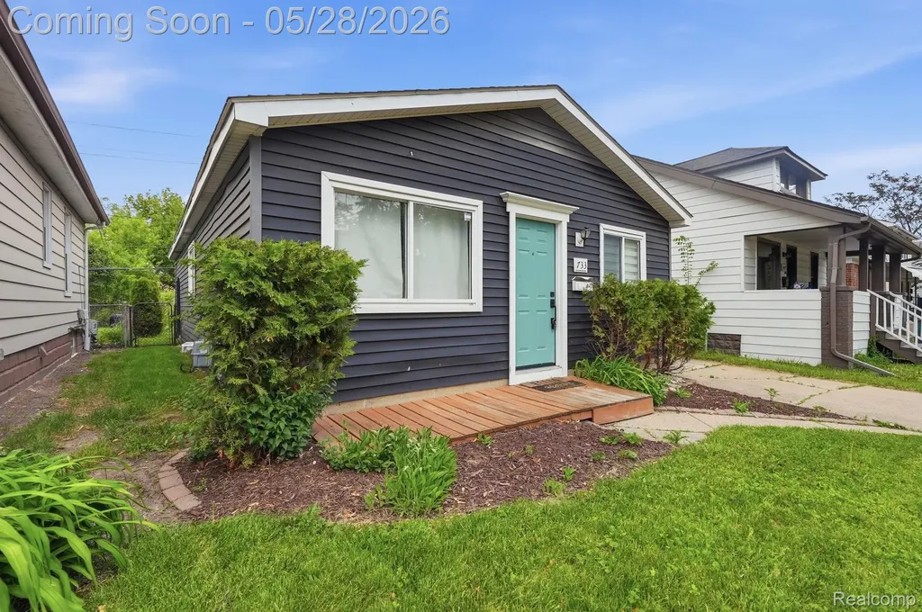733 Camden Street Ferndale City MI 48220