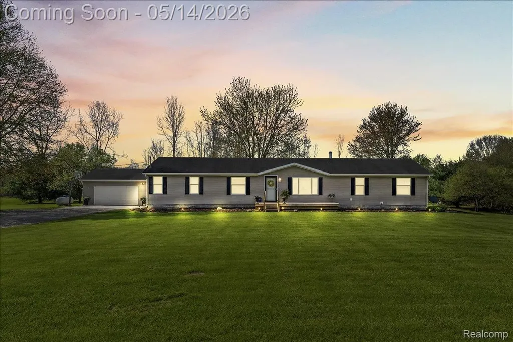 7935 Ravenswood Road Wales Township MI 48027