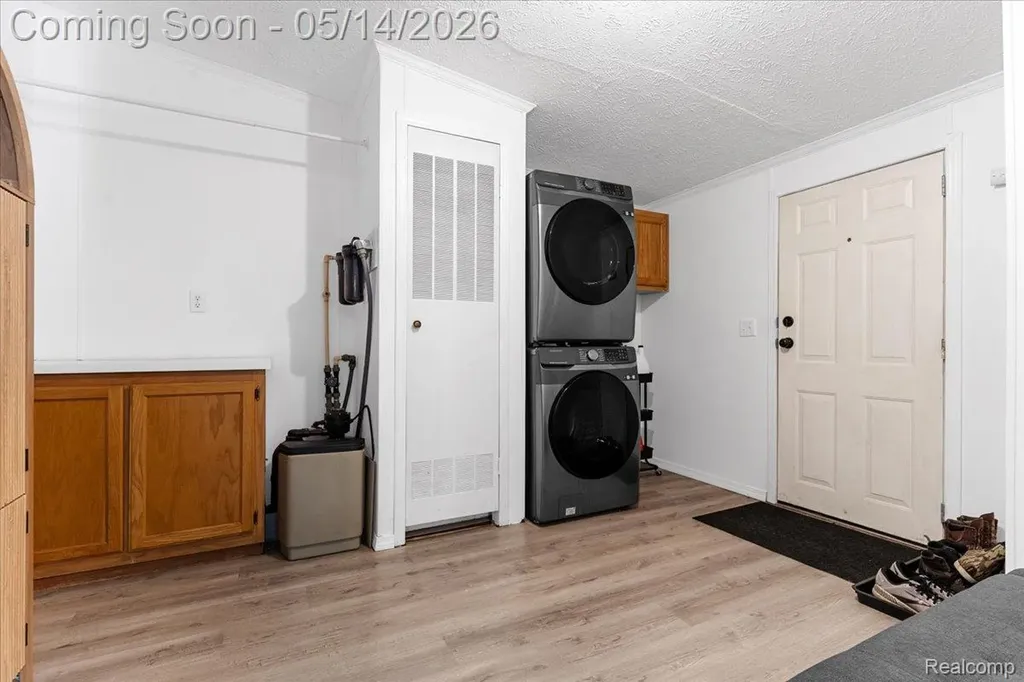 7935 Ravenswood Road Wales Township MI 48027