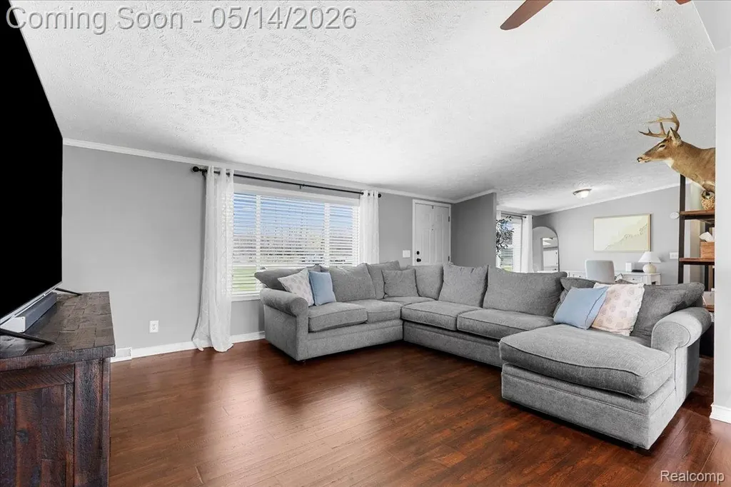7935 Ravenswood Road Wales Township MI 48027