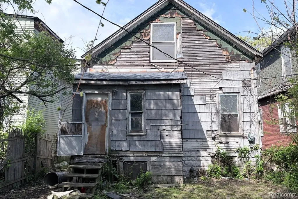 15332 Baylis Street Detroit City MI 48238