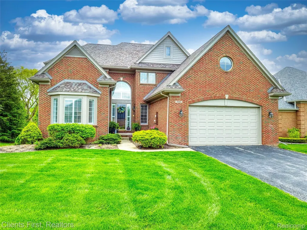 7490 Pine Vista Drive Genoa Township MI 48116