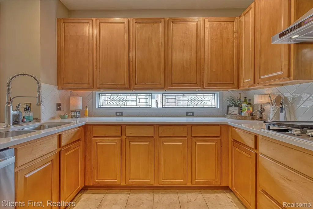 7490 Pine Vista Drive Genoa Township MI 48116