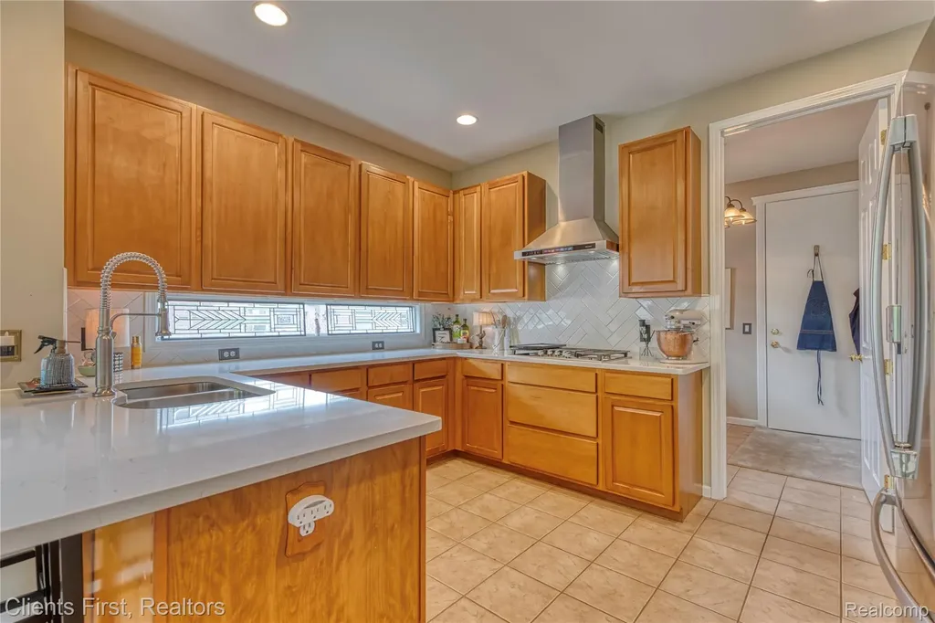 7490 Pine Vista Drive Genoa Township MI 48116