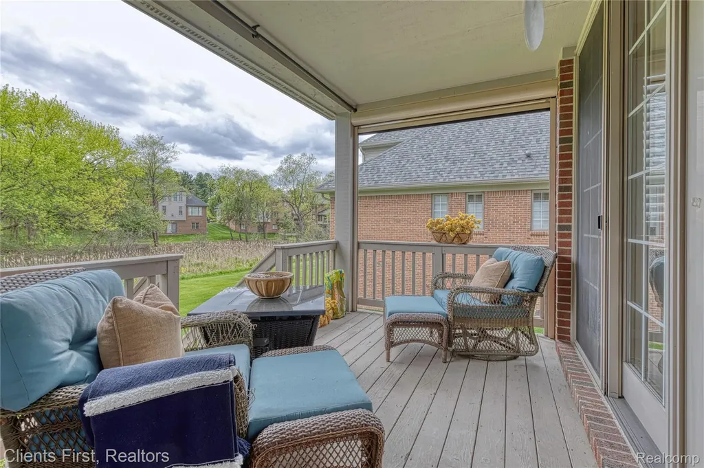 7490 Pine Vista Drive Genoa Township MI 48116