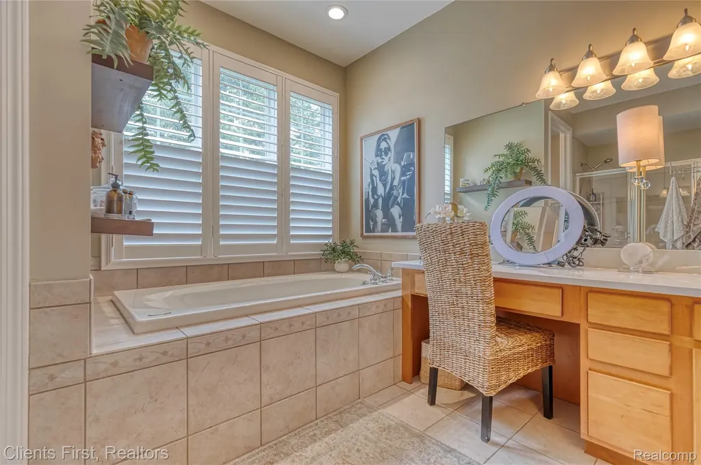 7490 Pine Vista Drive Genoa Township MI 48116