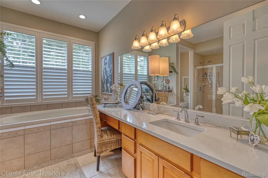 7490 Pine Vista Drive Genoa Township MI 48116