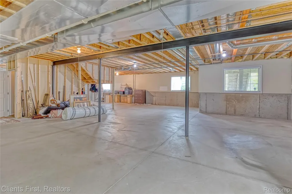 7490 Pine Vista Drive Genoa Township MI 48116
