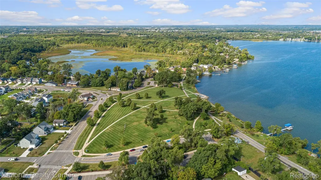 903 S. Lake Drive Novi City MI 48377