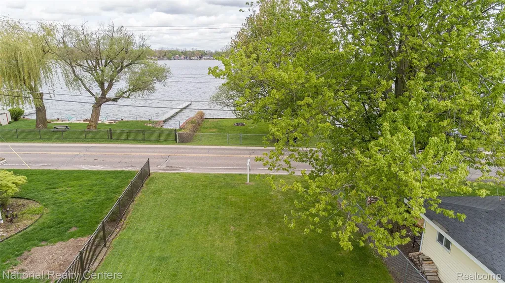 903 S. Lake Drive Novi City MI 48377