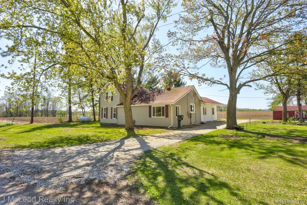 7016 E Dodge Road Forest Township MI 48458