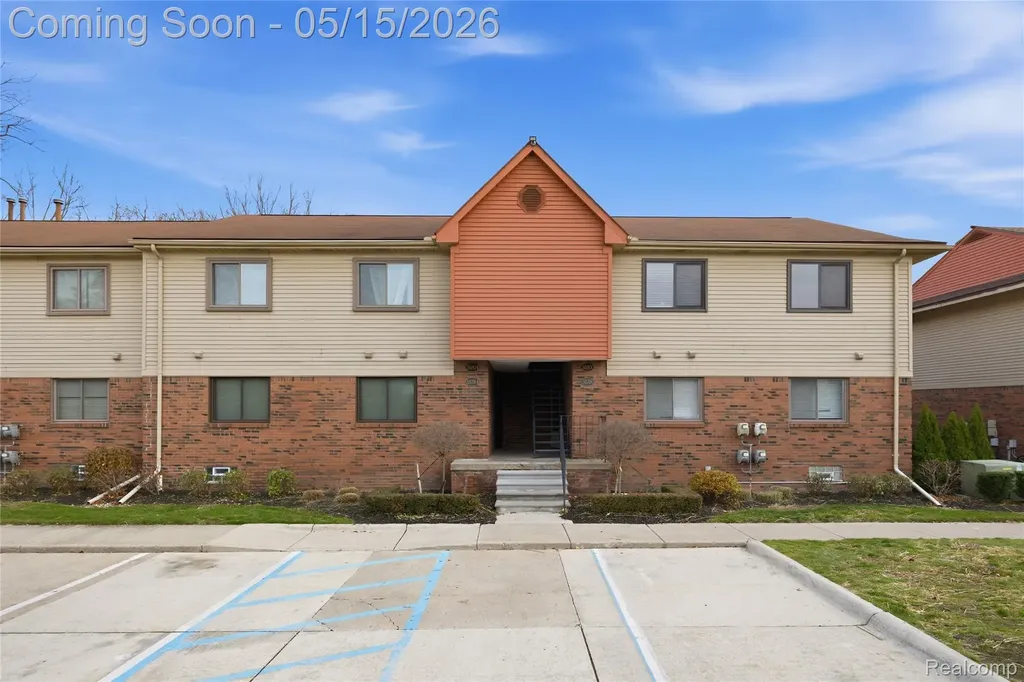 38800 Lanse Creuse Street Harrison Charter Township MI 48045