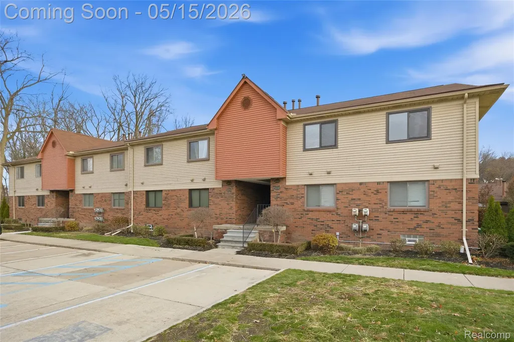 38800 Lanse Creuse Street Harrison Charter Township MI 48045