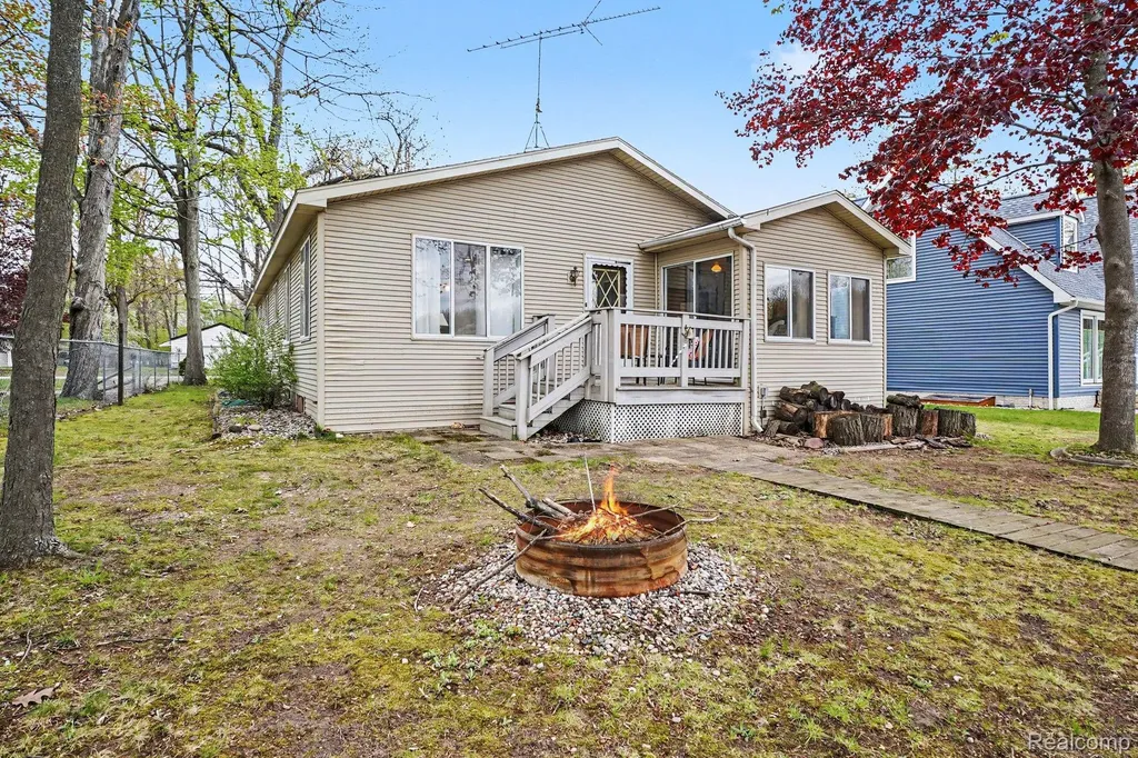 4157 Betty Lee Boulevard Sage Township MI 48624