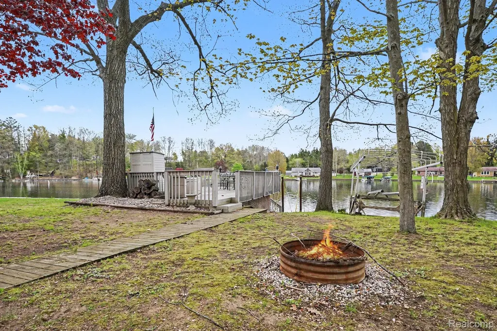 4157 Betty Lee Boulevard Sage Township MI 48624