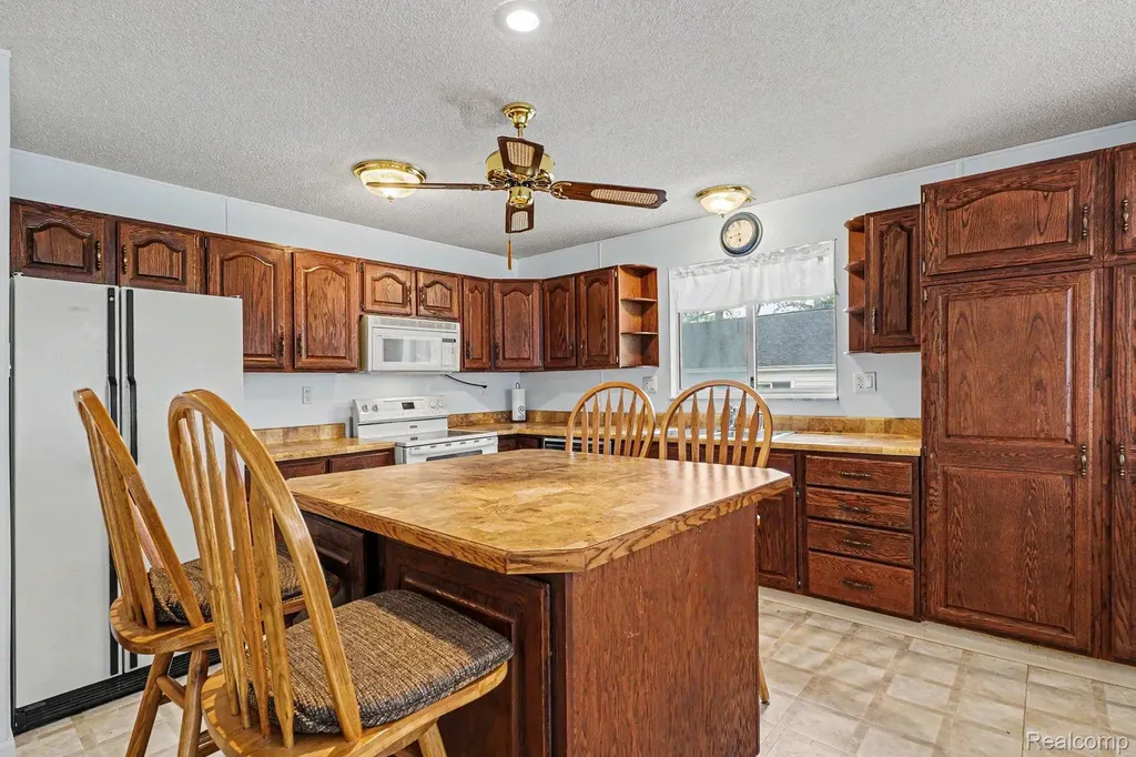 4157 Betty Lee Boulevard Sage Township MI 48624