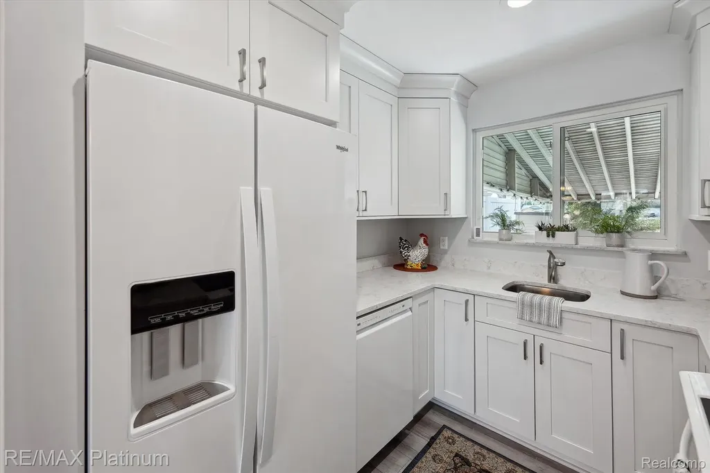 5992 Alan Drive Brighton City MI 48116