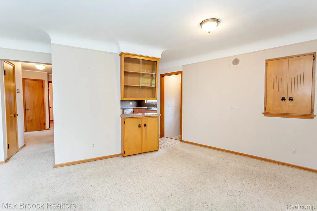 13565 Dixie Redford Charter Township MI 48239