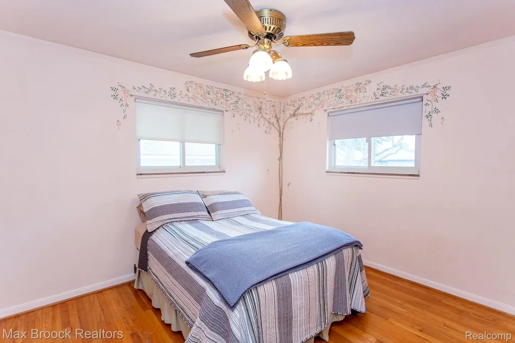 13565 Dixie Redford Charter Township MI 48239
