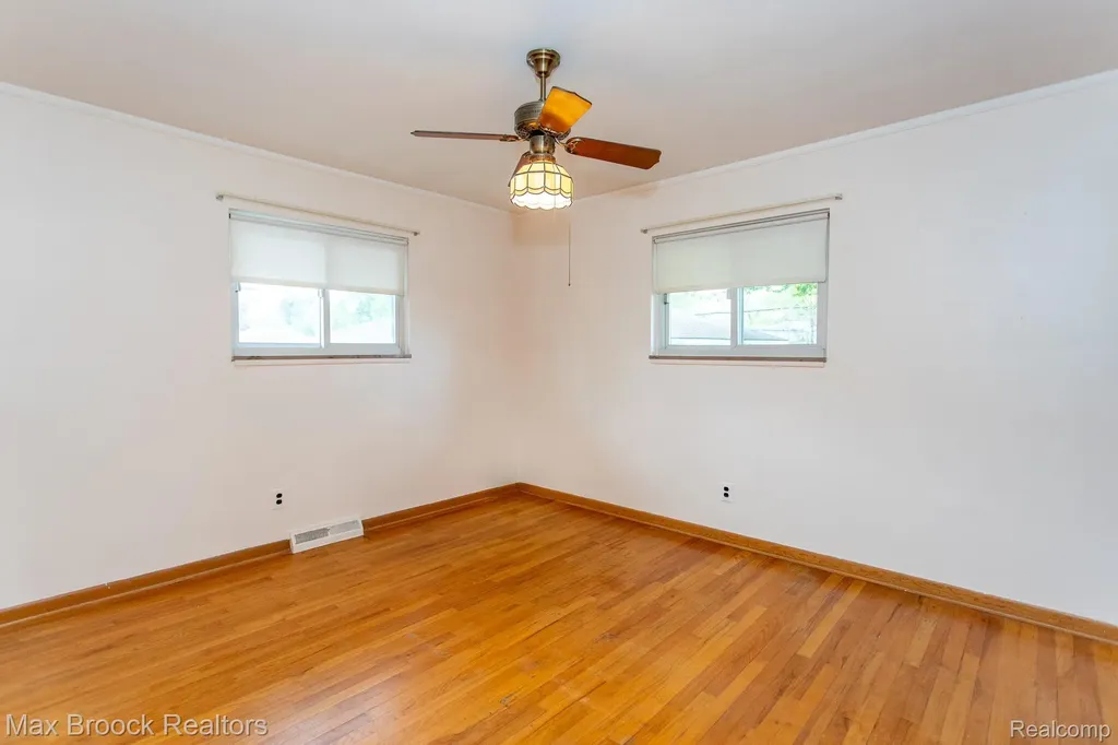 13565 Dixie Redford Charter Township MI 48239