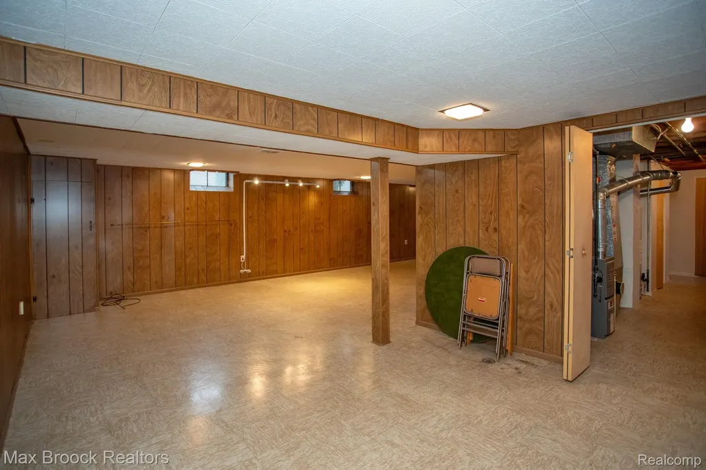 13565 Dixie Redford Charter Township MI 48239