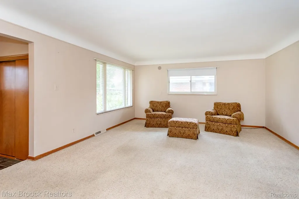 13565 Dixie Redford Charter Township MI 48239