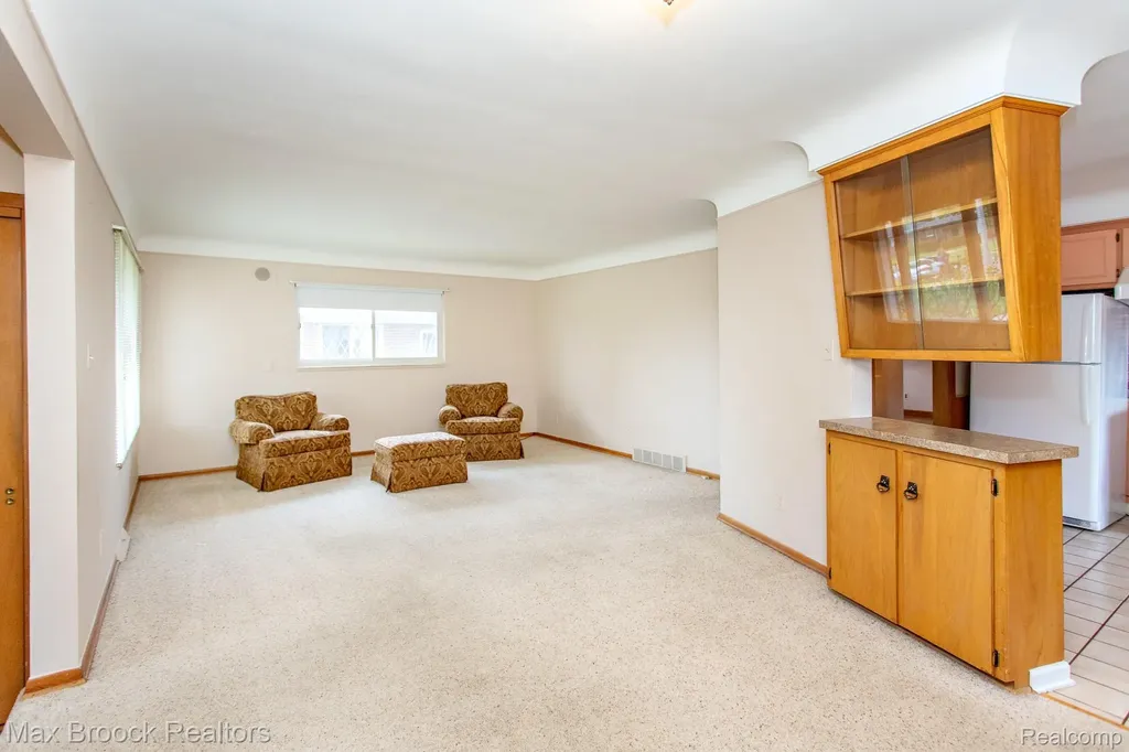 13565 Dixie Redford Charter Township MI 48239