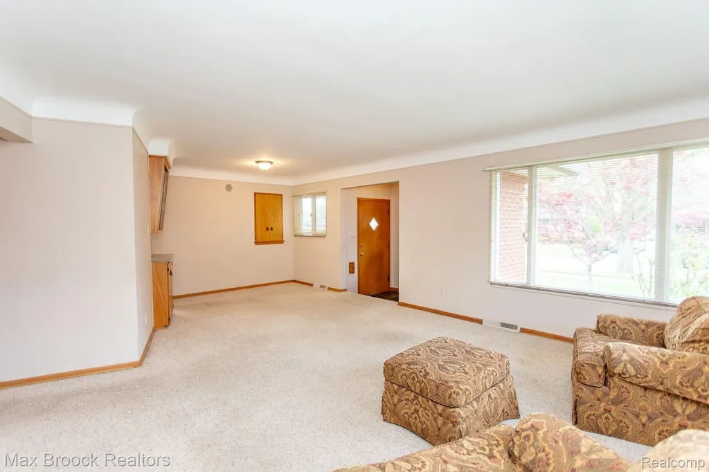 13565 Dixie Redford Charter Township MI 48239