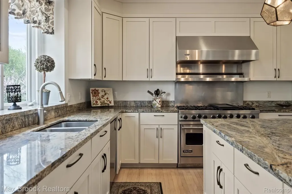 398 Shrewsbury Drive Orion Charter Township MI 48348