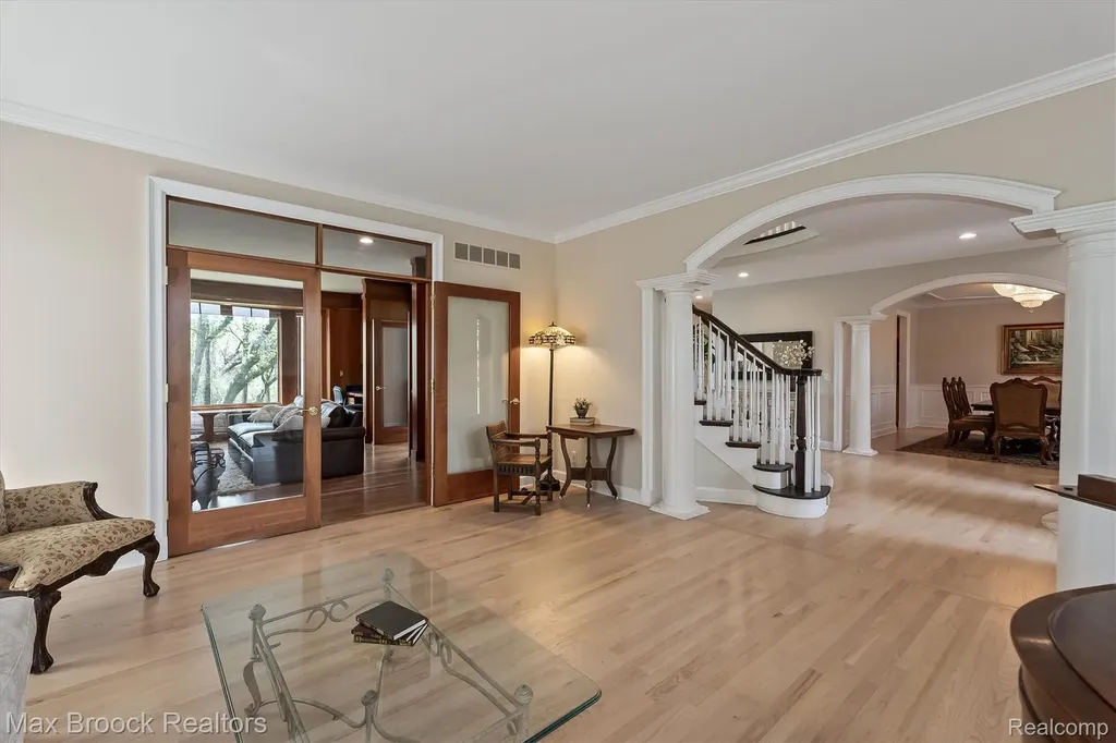 398 Shrewsbury Drive Orion Charter Township MI 48348