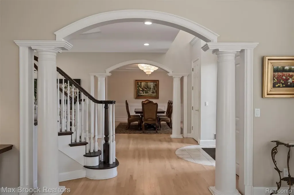 398 Shrewsbury Drive Orion Charter Township MI 48348