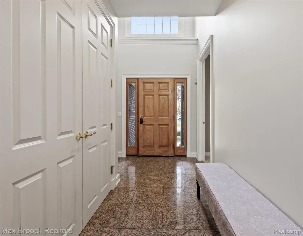 398 Shrewsbury Drive Orion Charter Township MI 48348