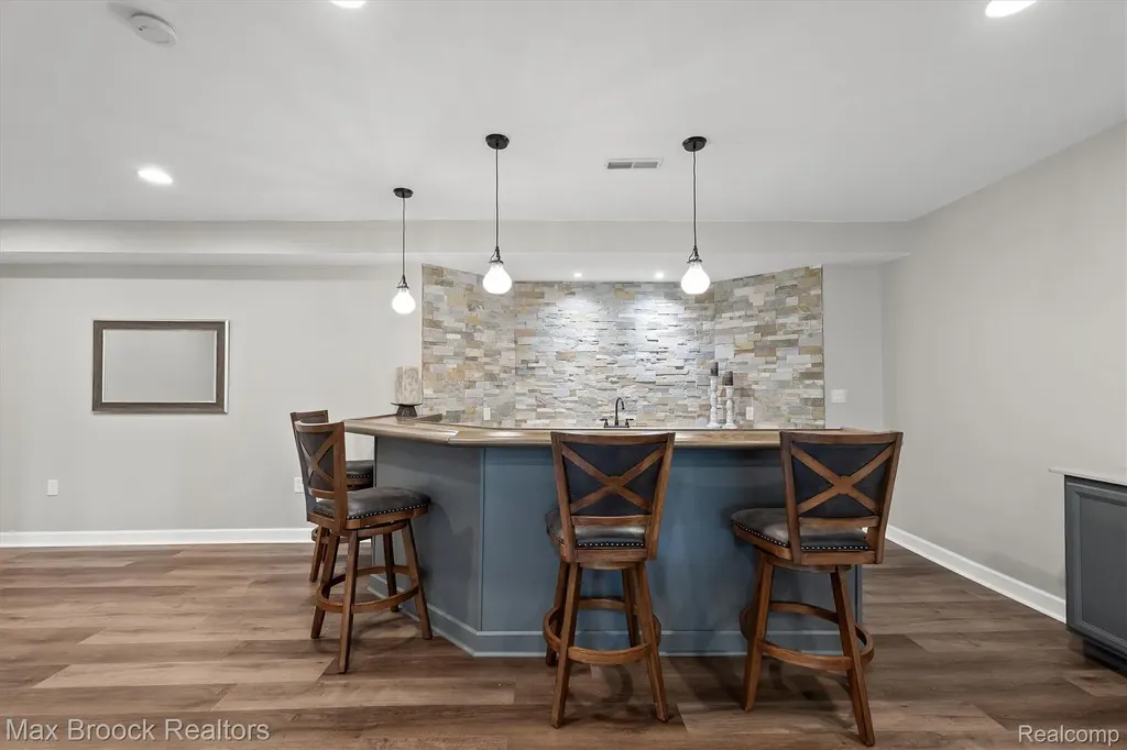 398 Shrewsbury Drive Orion Charter Township MI 48348