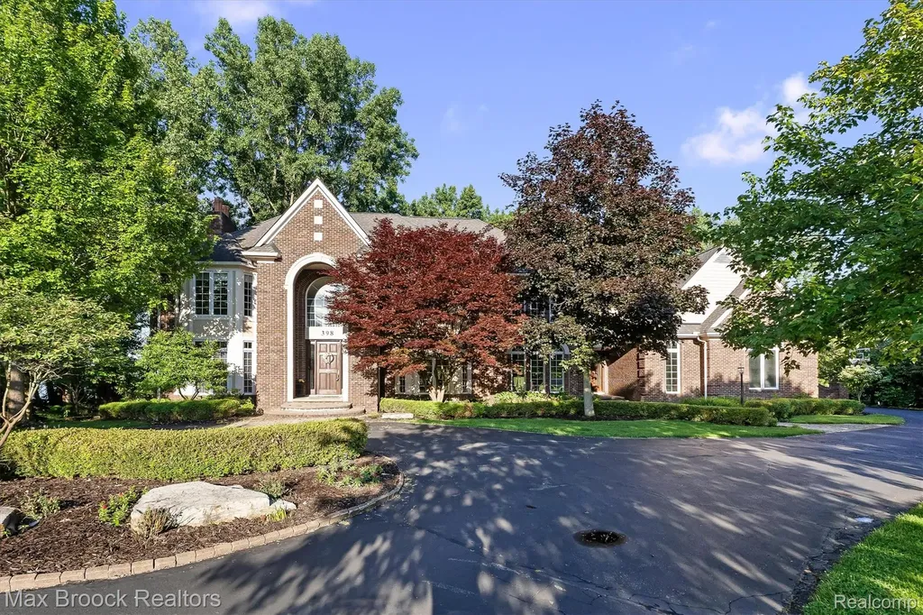 398 Shrewsbury Drive Orion Charter Township MI 48348