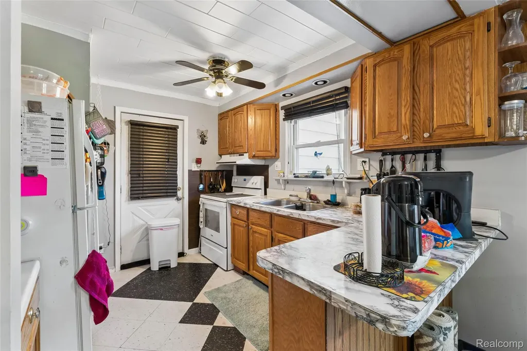 11472 E Lippincott Boulevard Davison Township MI 48423