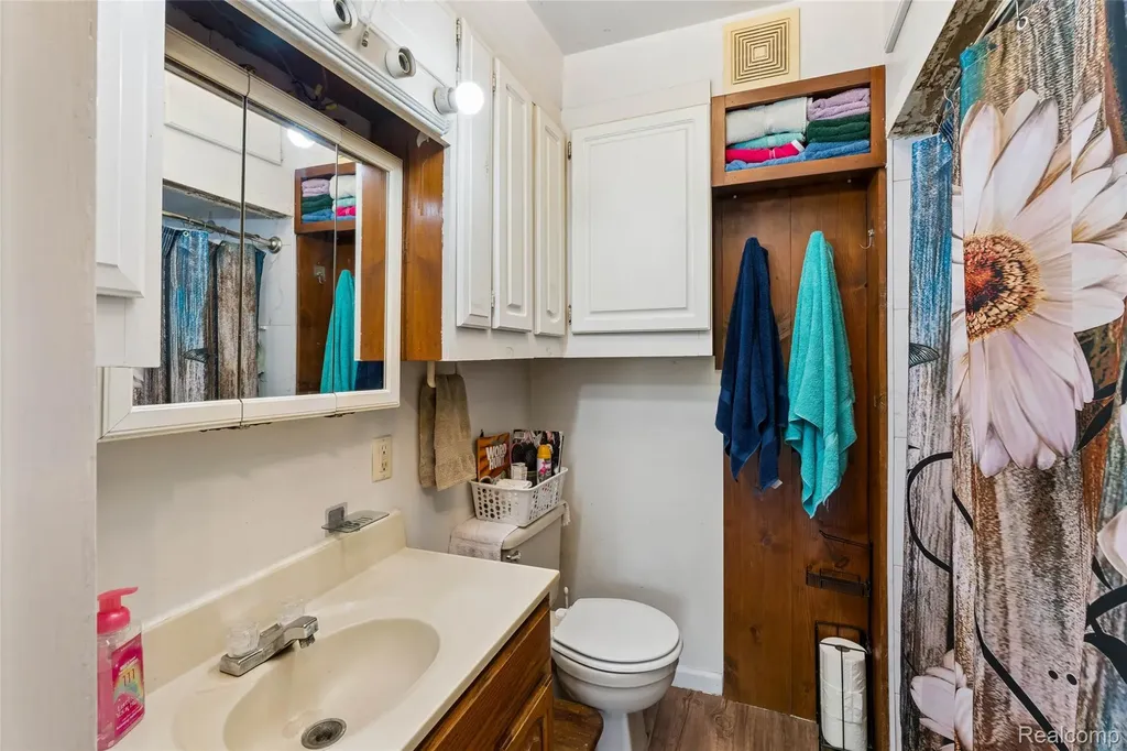 11472 E Lippincott Boulevard Davison Township MI 48423