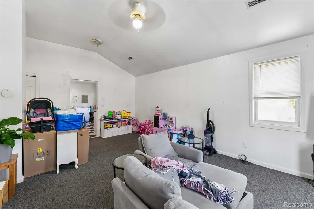11472 E Lippincott Boulevard Davison Township MI 48423