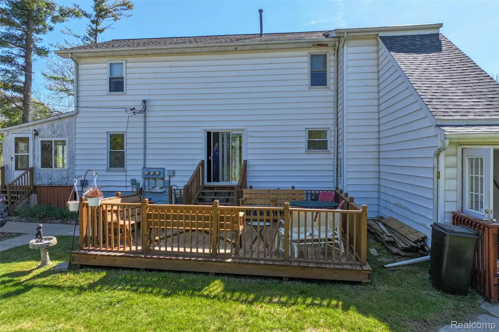11472 E Lippincott Boulevard Davison Township MI 48423