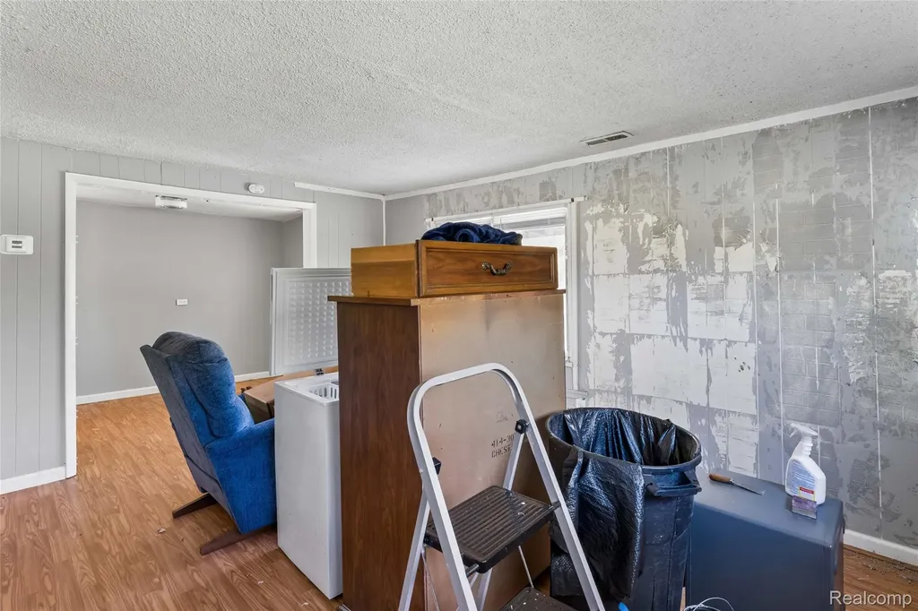 11472 E Lippincott Boulevard Davison Township MI 48423