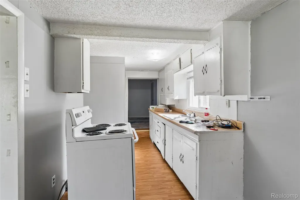 11472 E Lippincott Boulevard Davison Township MI 48423