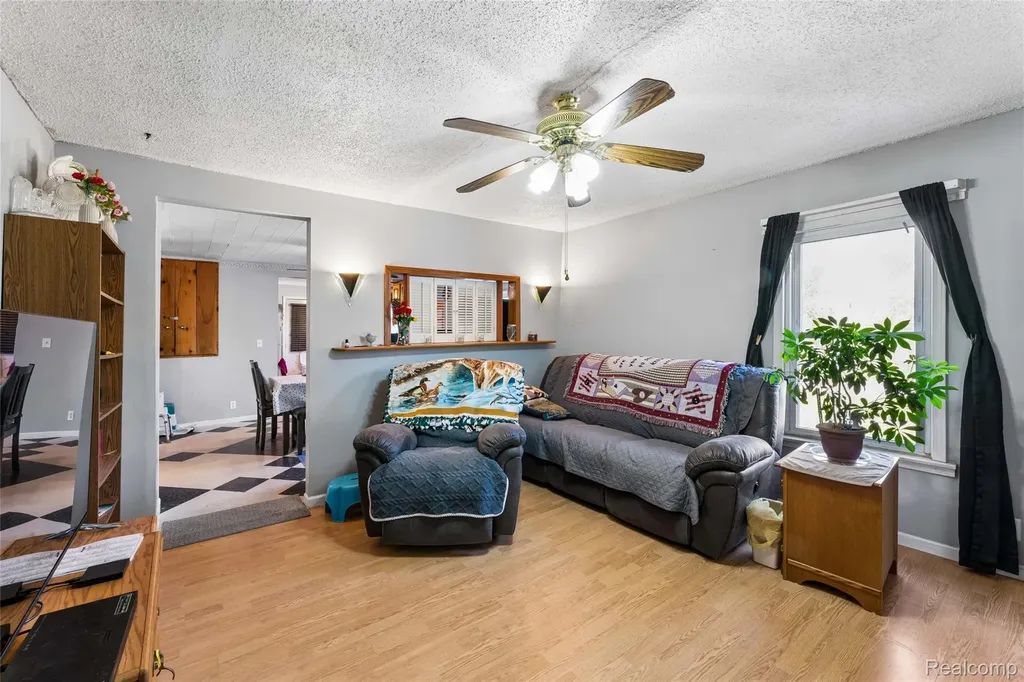 11472 E Lippincott Boulevard Davison Township MI 48423