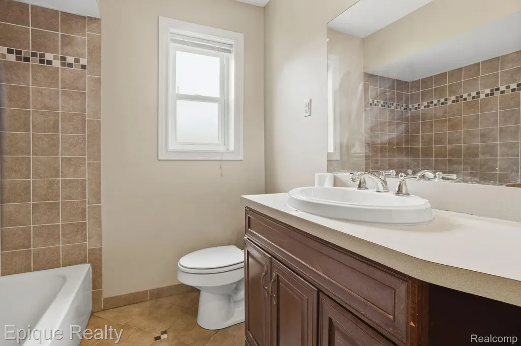 53100 Washington Street New Baltimore City MI 48047