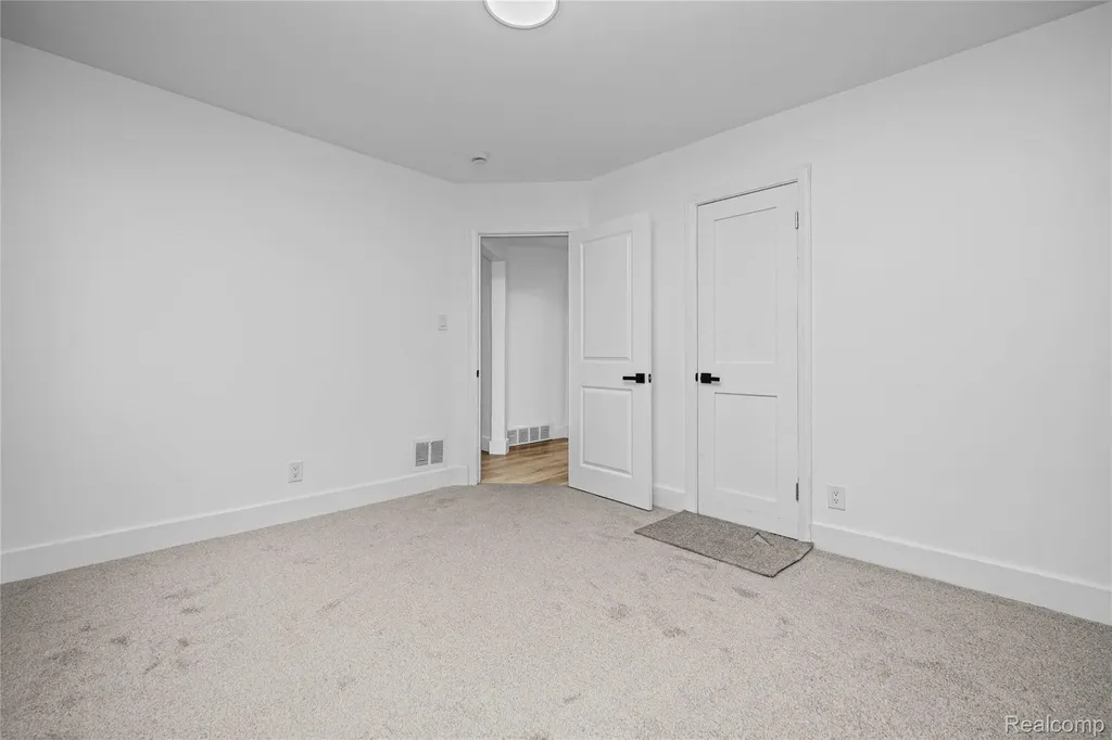 16871 Asbury Park Detroit City MI 48235